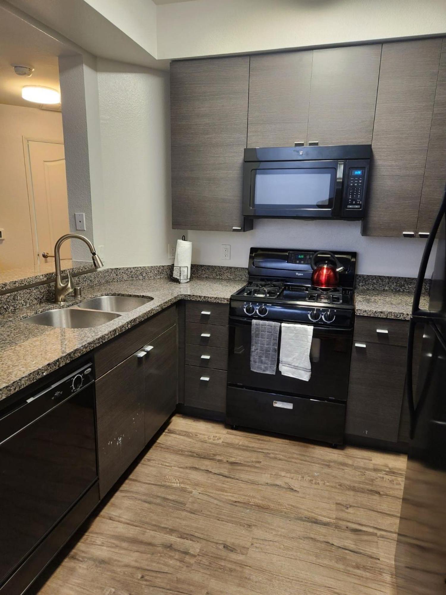 2 Bedroom Marina Los Angeles